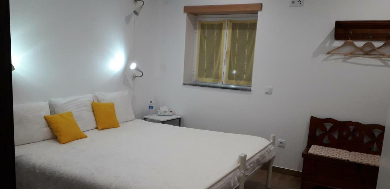 Mocho GuestHouse São Mamede Eksteriør billede